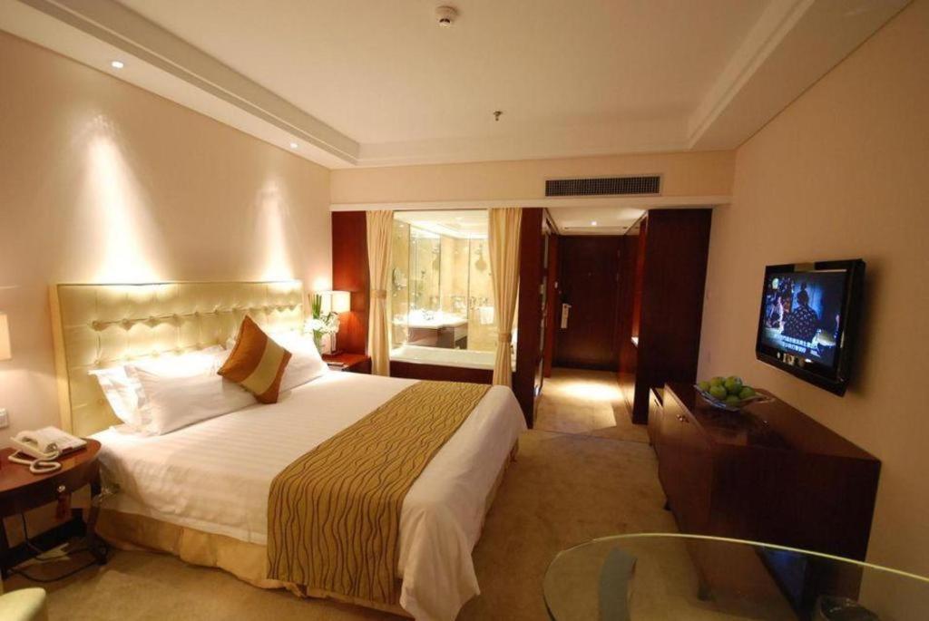 Maison New Century Hotel Ningbo Zewnętrze zdjęcie