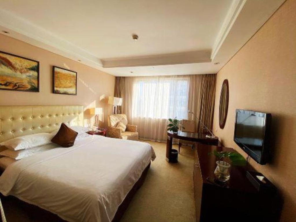 Maison New Century Hotel Ningbo Zewnętrze zdjęcie
