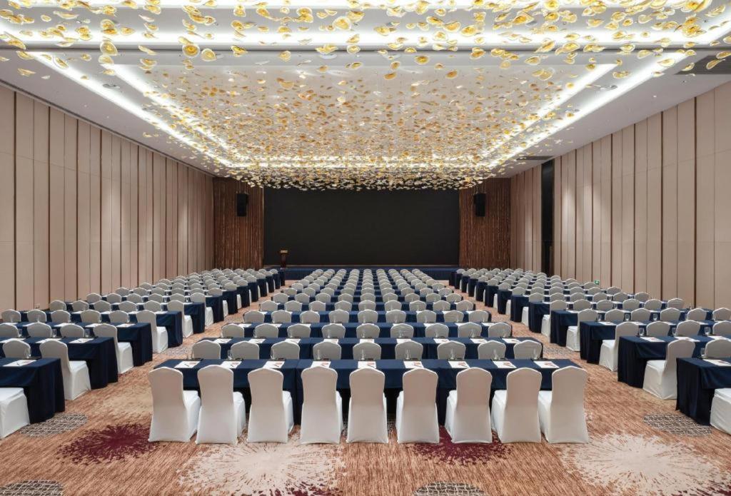 Maison New Century Hotel Ningbo Zewnętrze zdjęcie